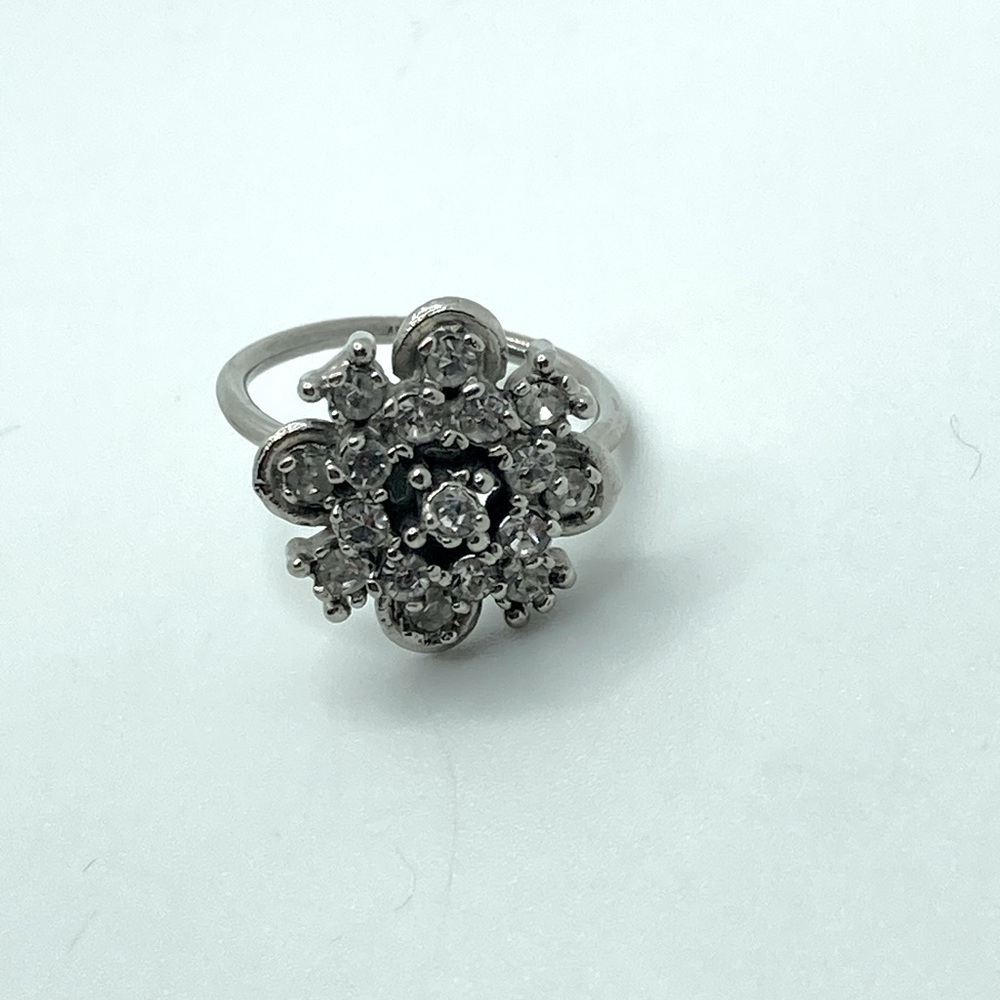 Vtg Silver Tone Rhinestone Floral Flower Cocktail Ring Sz 6.5 - Picture 3 of 14